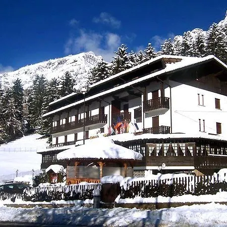 Pineta Otel 3*
