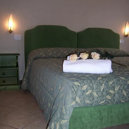 Otel Pineta Castione della Presolana